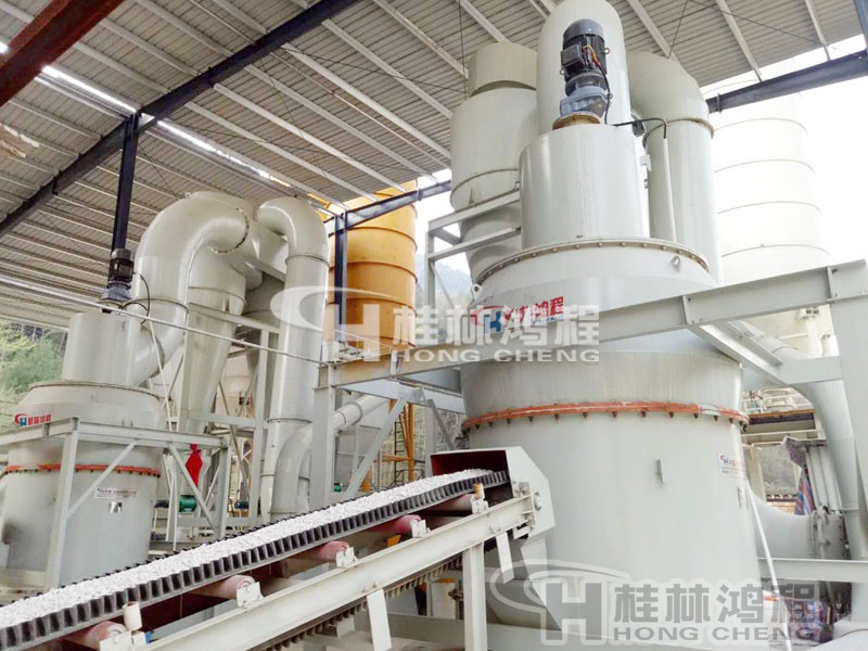 煤矸石雷蒙磨粉機(jī)無(wú)人車(chē)間桂林鴻程 HC1900煤矸石雷蒙磨粉機(jī)無(wú)人車(chē)間桂林鴻程